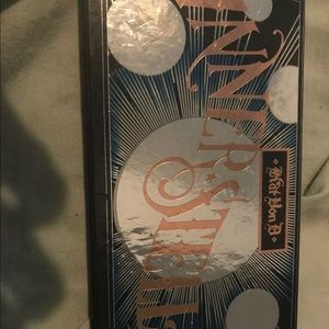 ❗️SOLD Interstellar Kat Von D eye makeup pallet